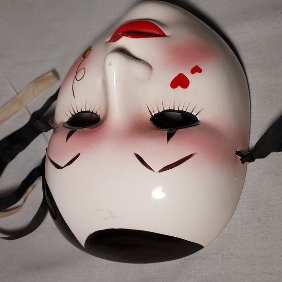Vintage Hand Painted Ceramic Carnival Wall Mask Tear and Heart Design - Picture 3 of 6